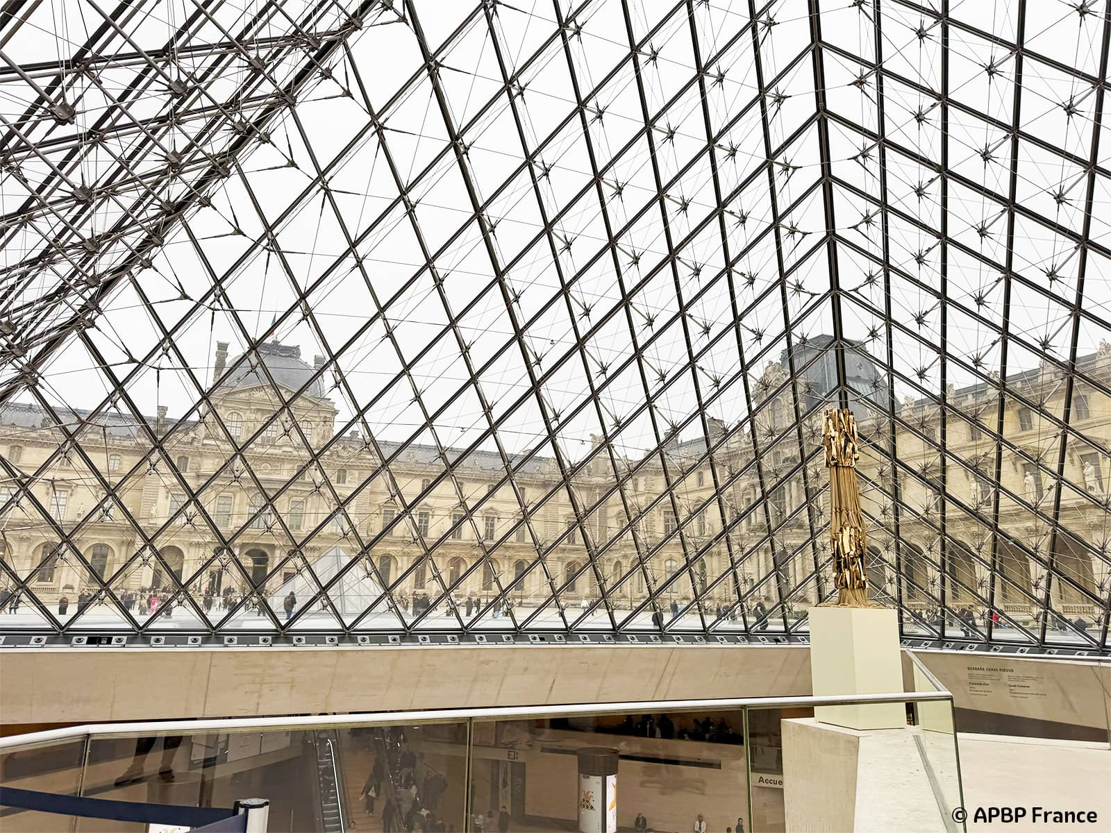 Vue du Carrousel du Louvres lors du Salon Art Shopping à Paris 2024